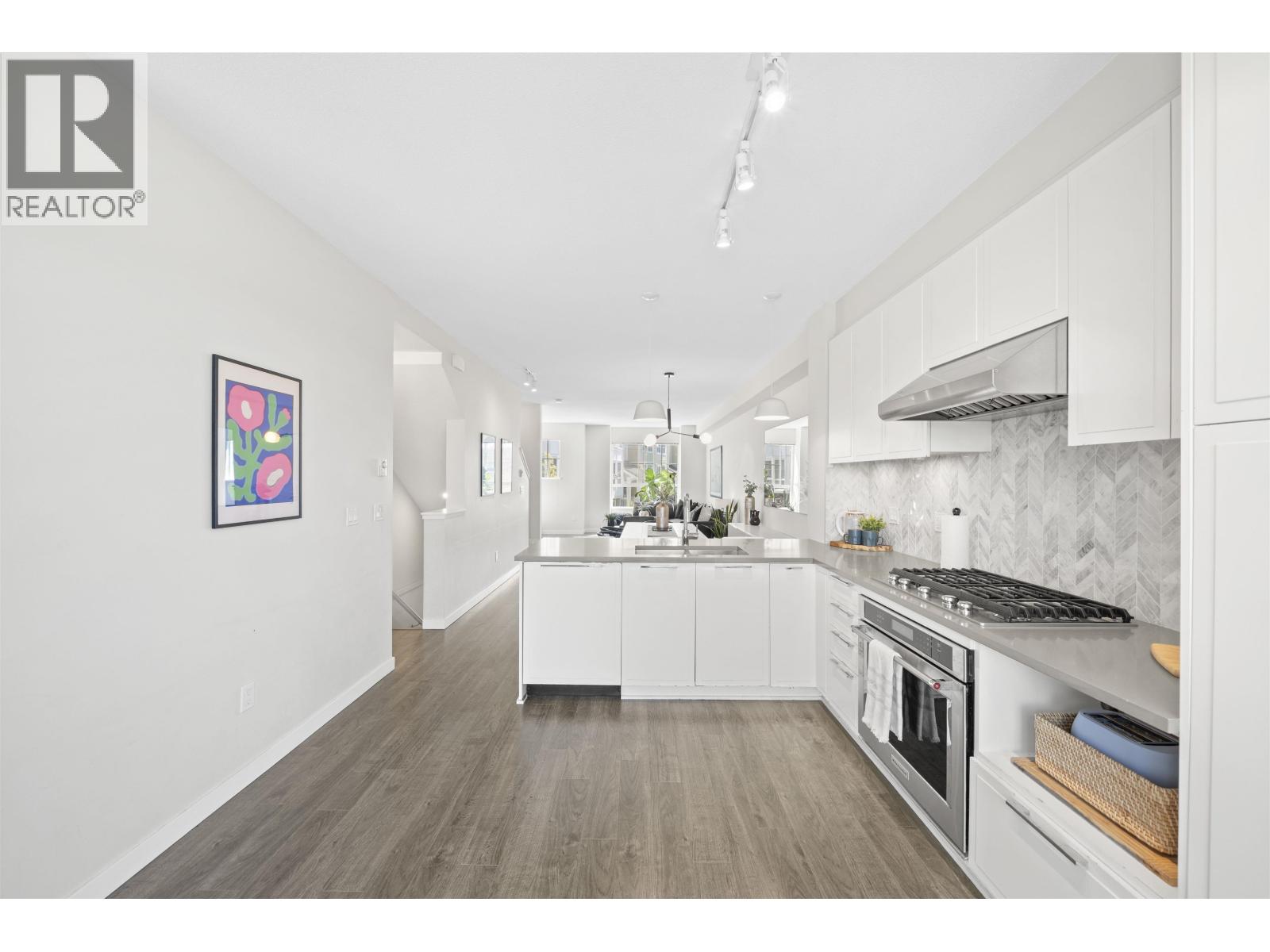 #14-5551 ADMIRAL Way, Delta