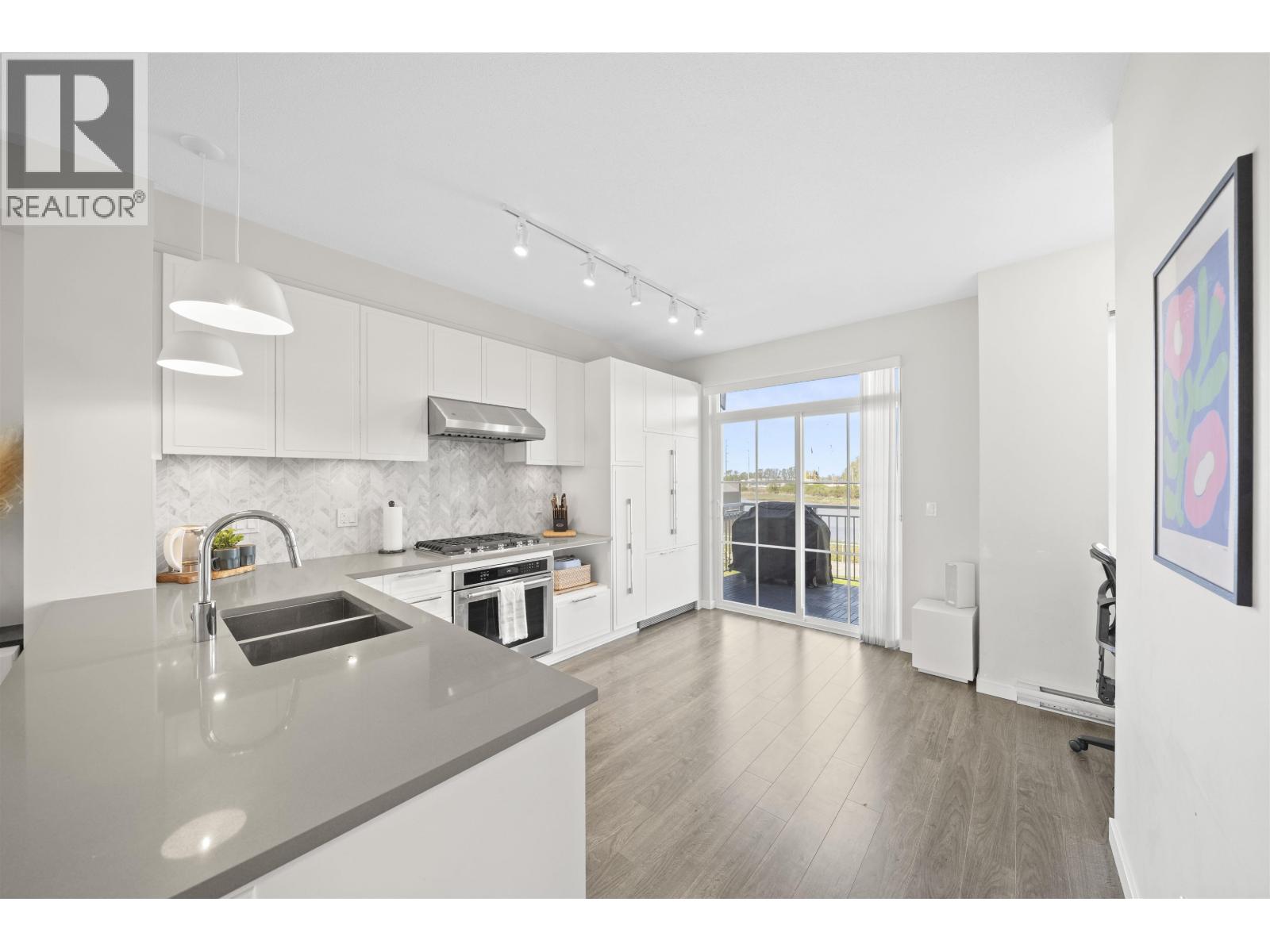 #14-5551 ADMIRAL Way, Delta