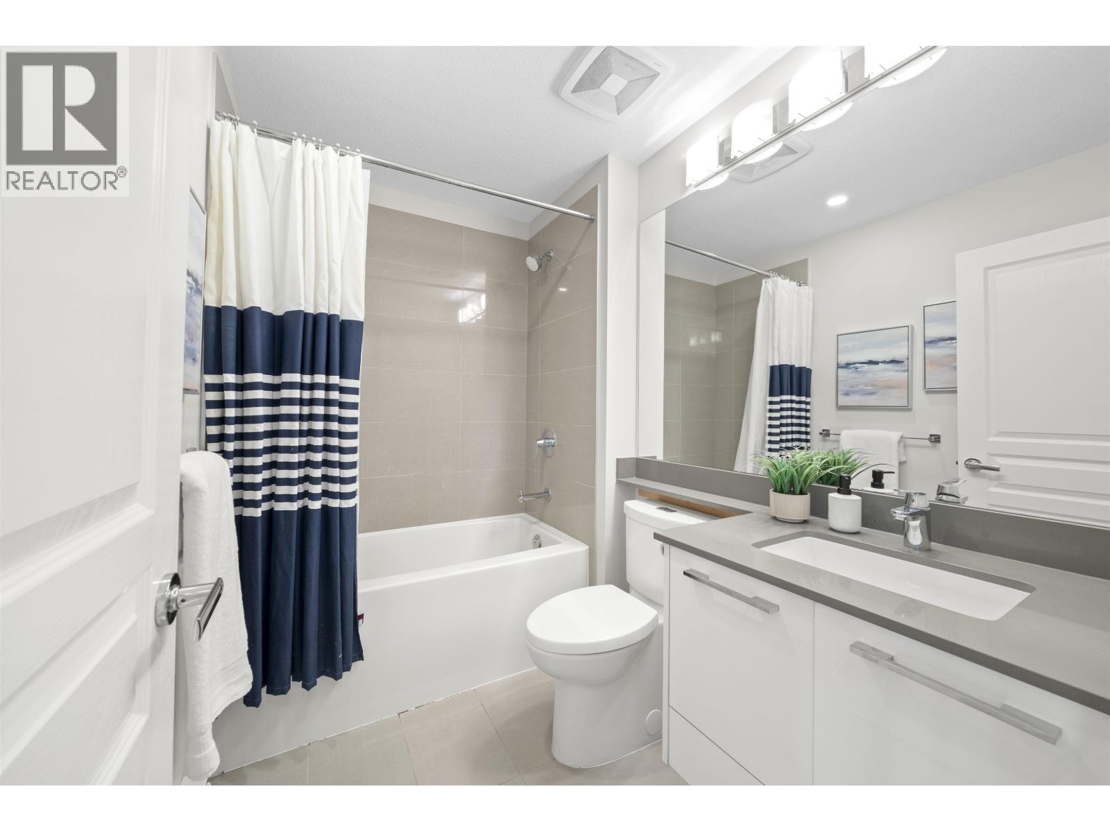 #14-5551 ADMIRAL Way, Delta