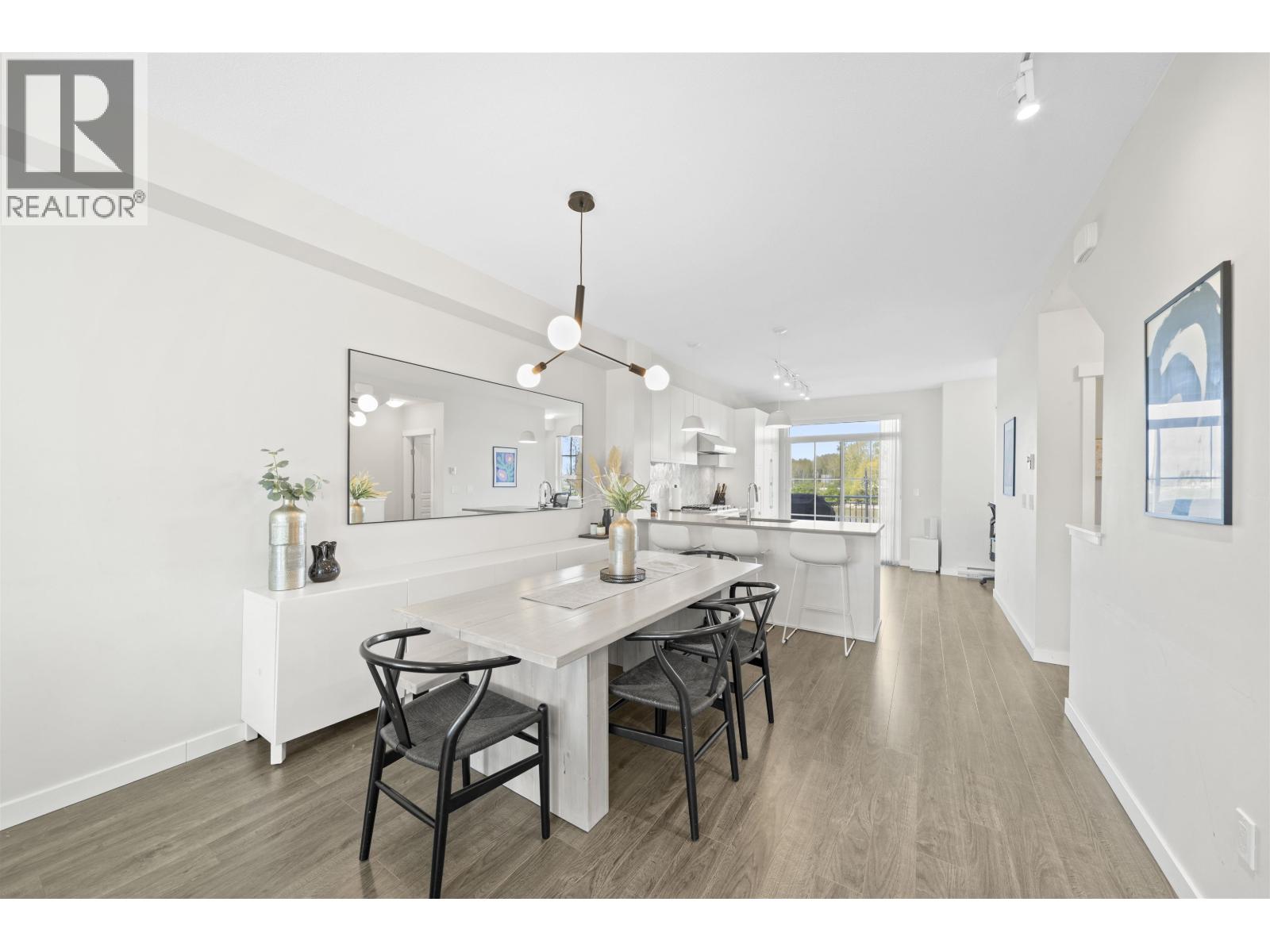 #14-5551 ADMIRAL Way, Delta