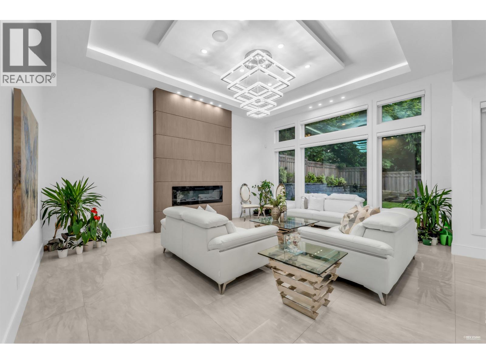 929 CANYON BOULEVARD, North Vancouver