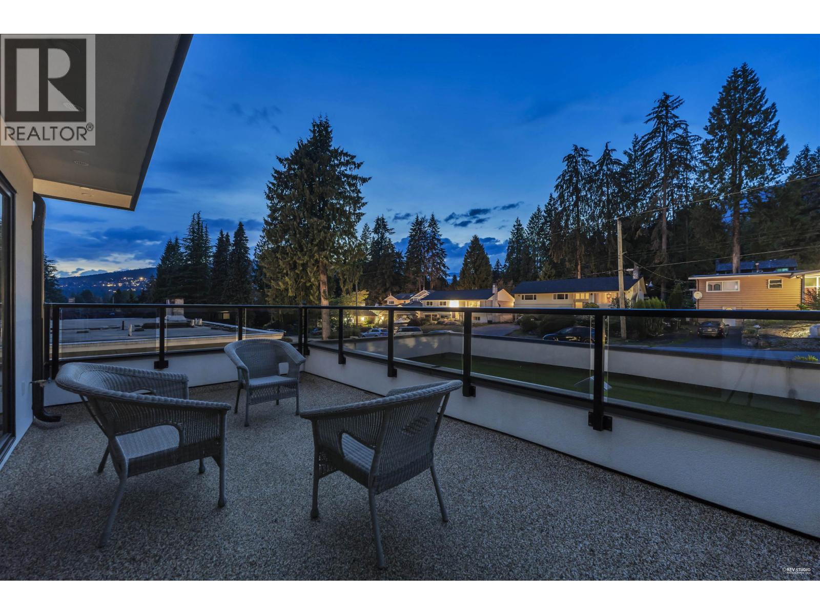 929 CANYON BOULEVARD, North Vancouver