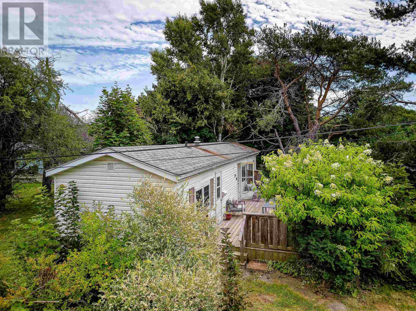 7 Oakwood Crescent - 18