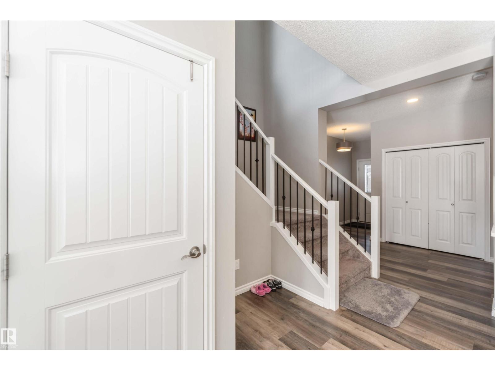 435 41 AV NW, Edmonton