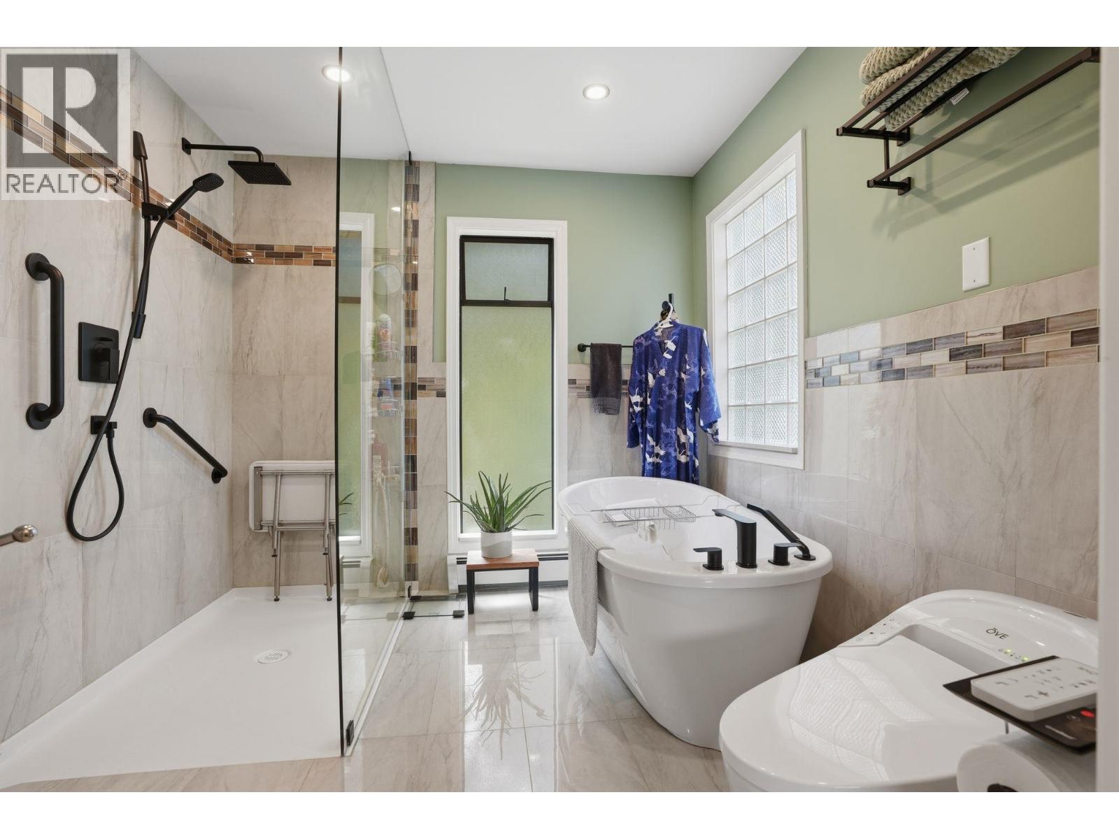 5653 GROVERIDGE Wynd, Delta