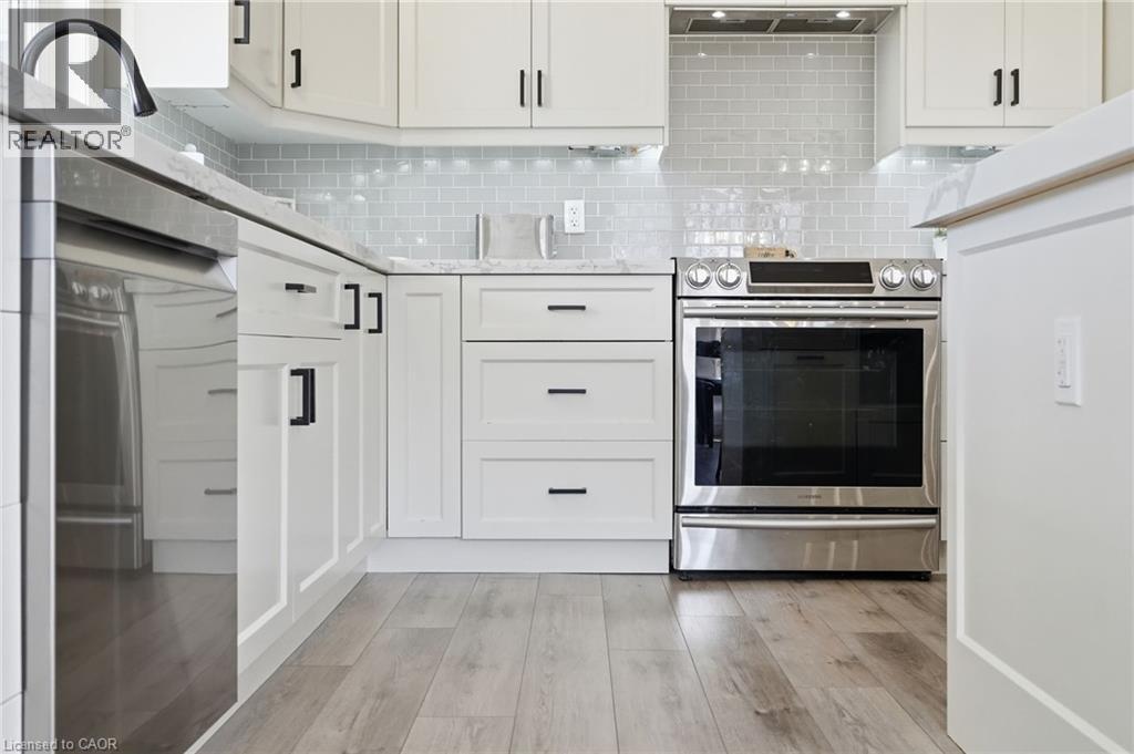 401 LIGHTHOUSE Drive — photo 14