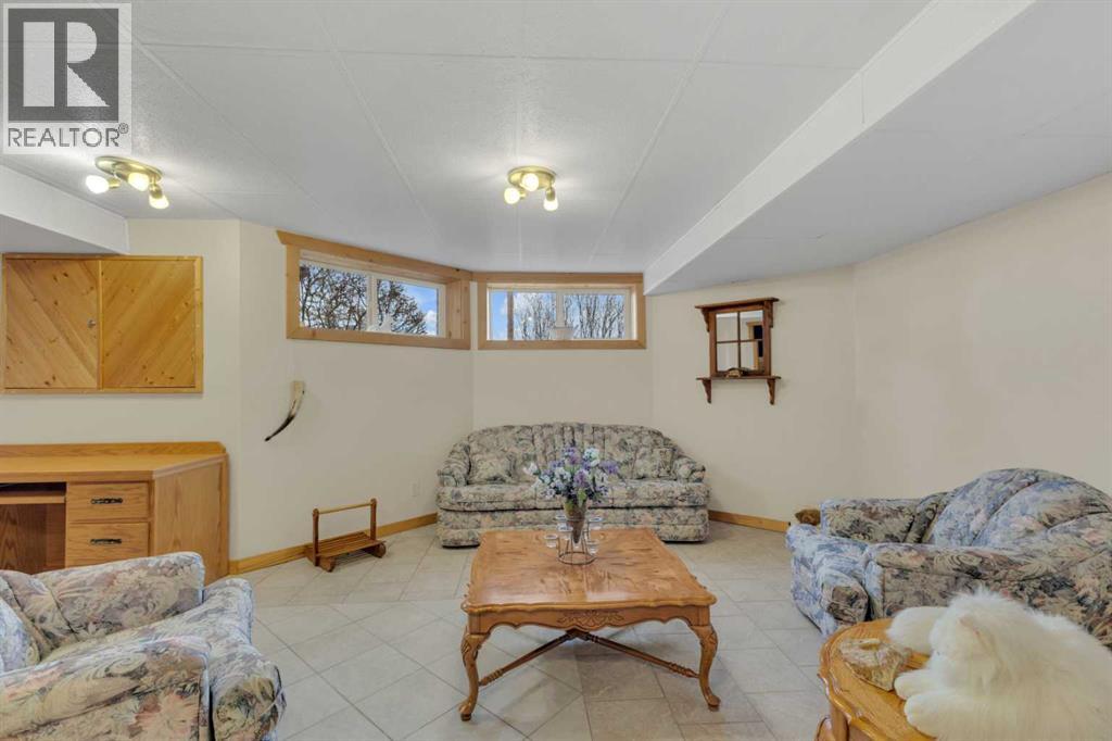 27111 Highway 597, Rural Lacombe County
