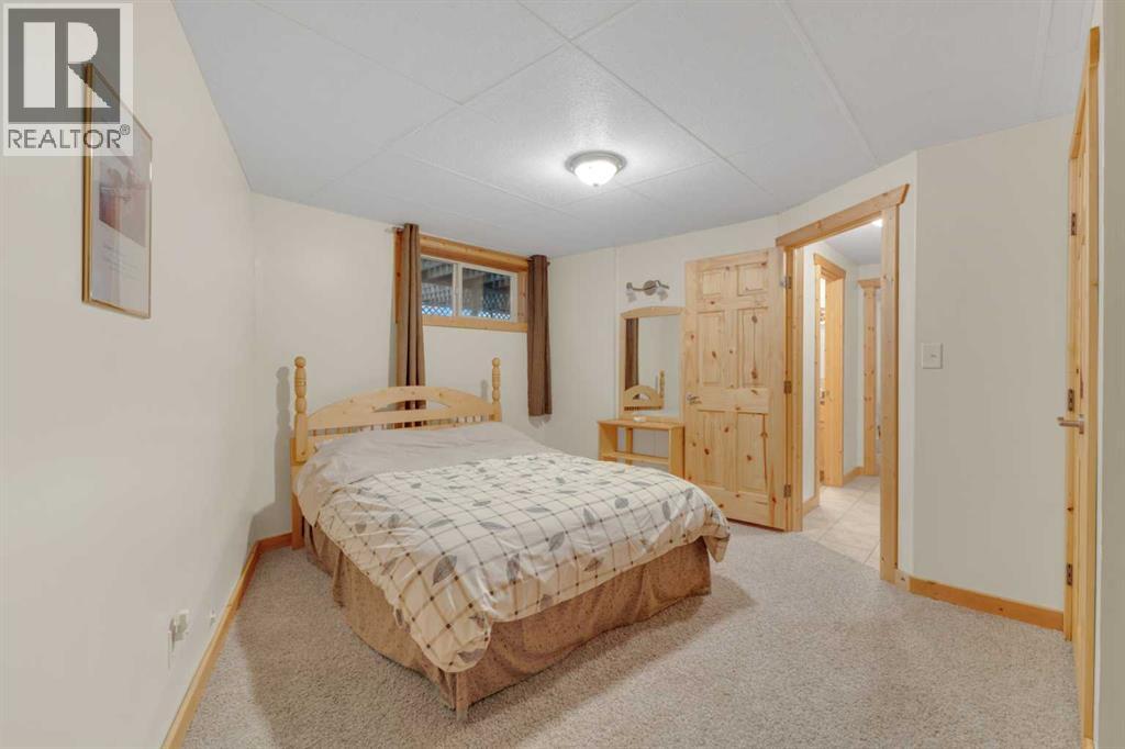 27111 Highway 597, Rural Lacombe County