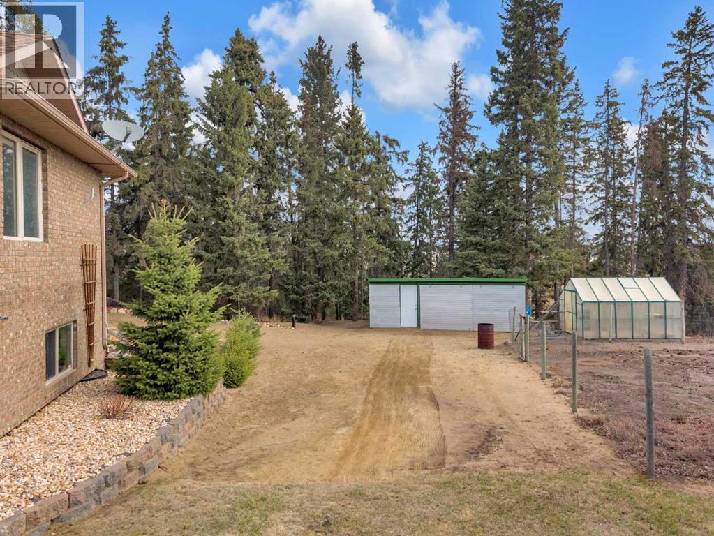 27111 Highway 597, Rural Lacombe County