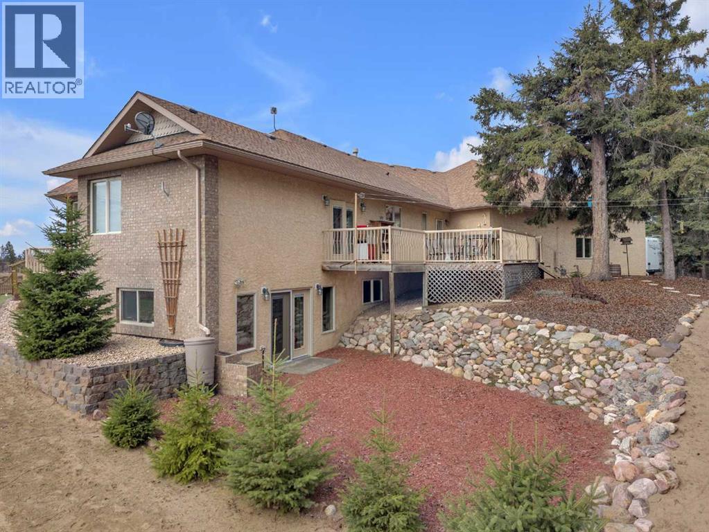 27111 Highway 597, Rural Lacombe County
