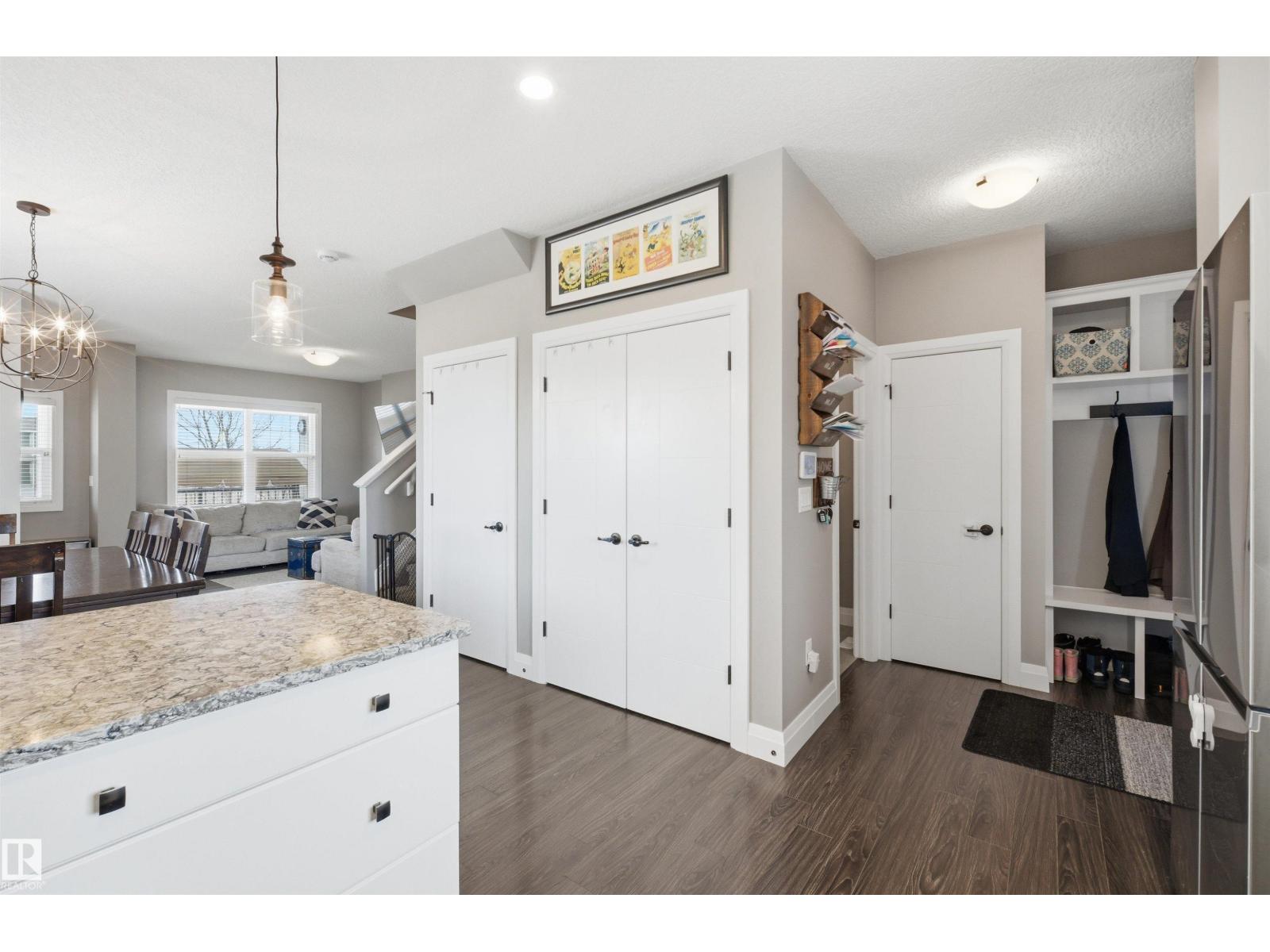 2030 South Creek DR, Stony Plain