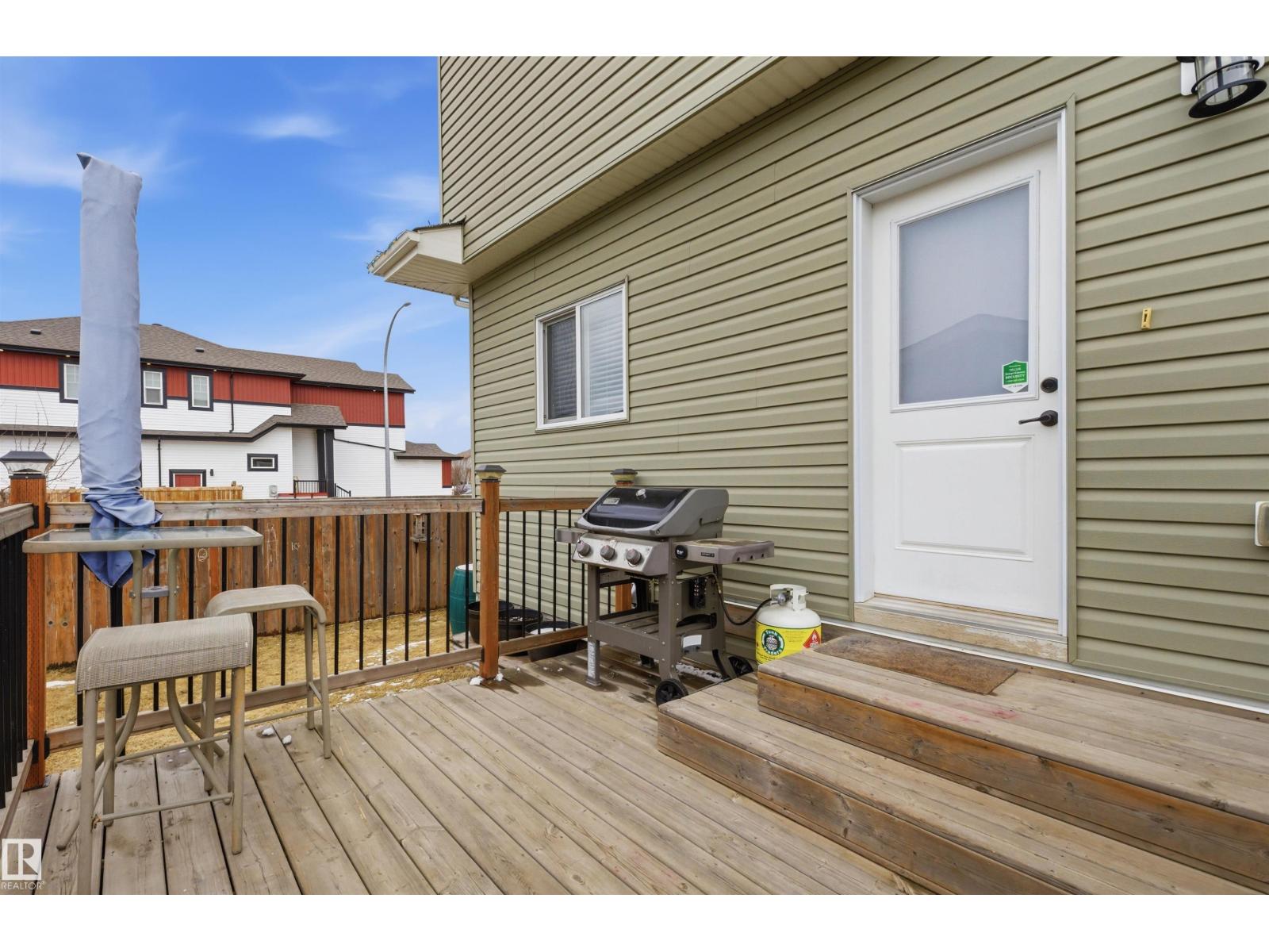 2030 South Creek DR, Stony Plain