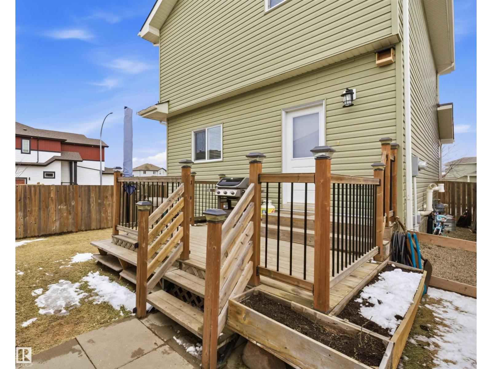 2030 South Creek DR, Stony Plain