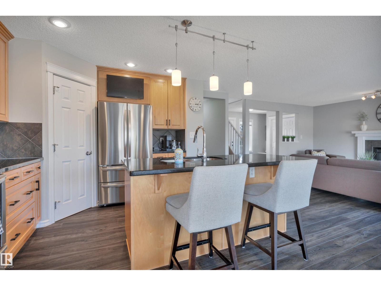 110 WINDROSE DR, Leduc