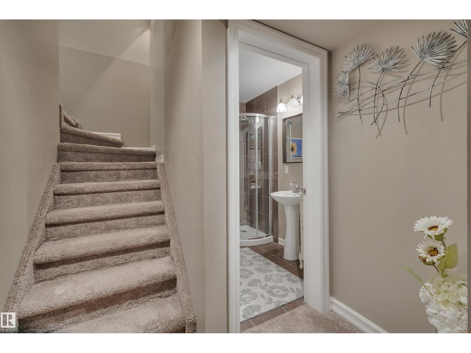 110 WINDROSE DR, Leduc