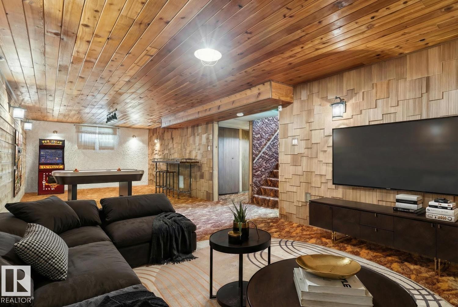 9124 167 ST NW, Edmonton