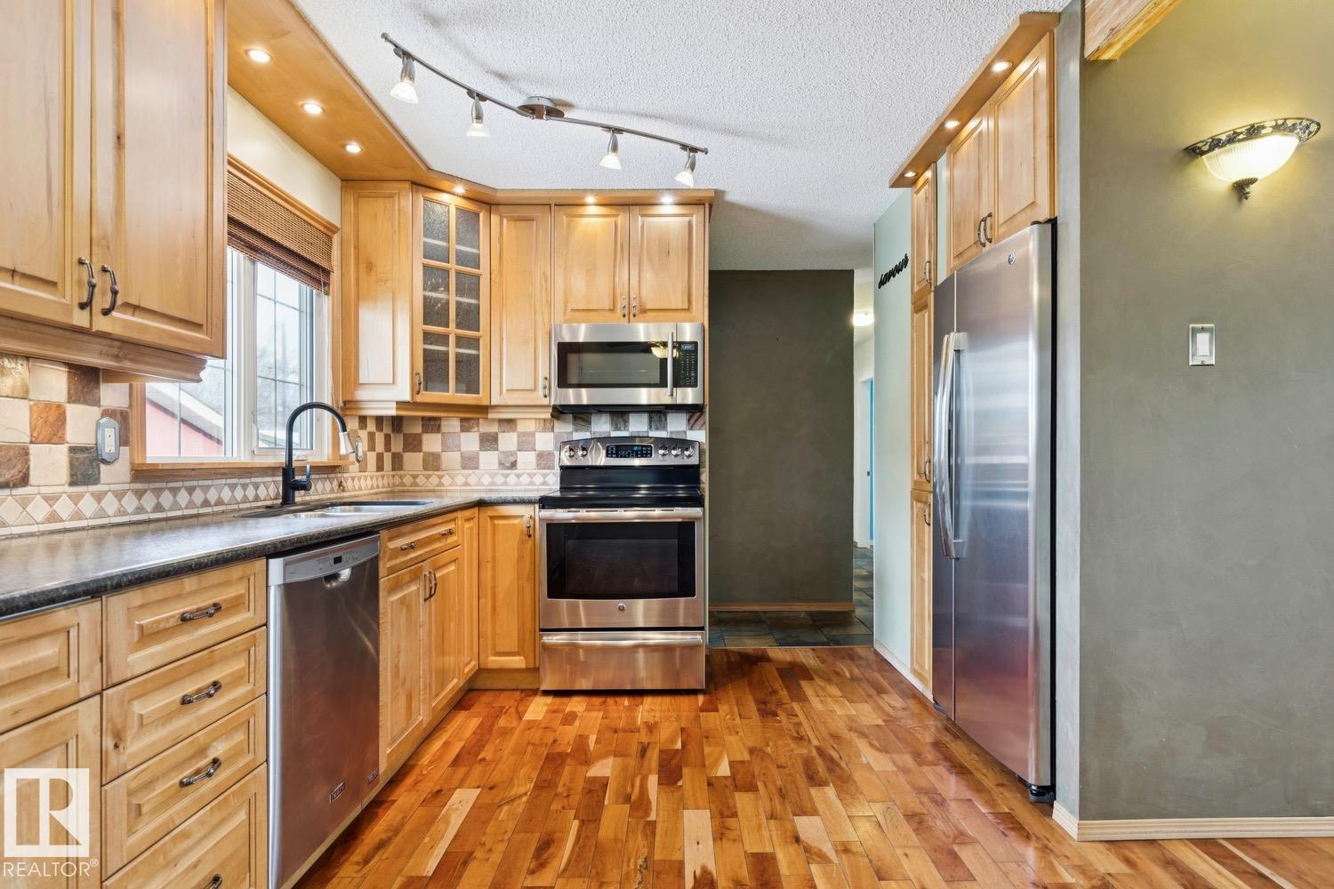 9124 167 ST NW - 2