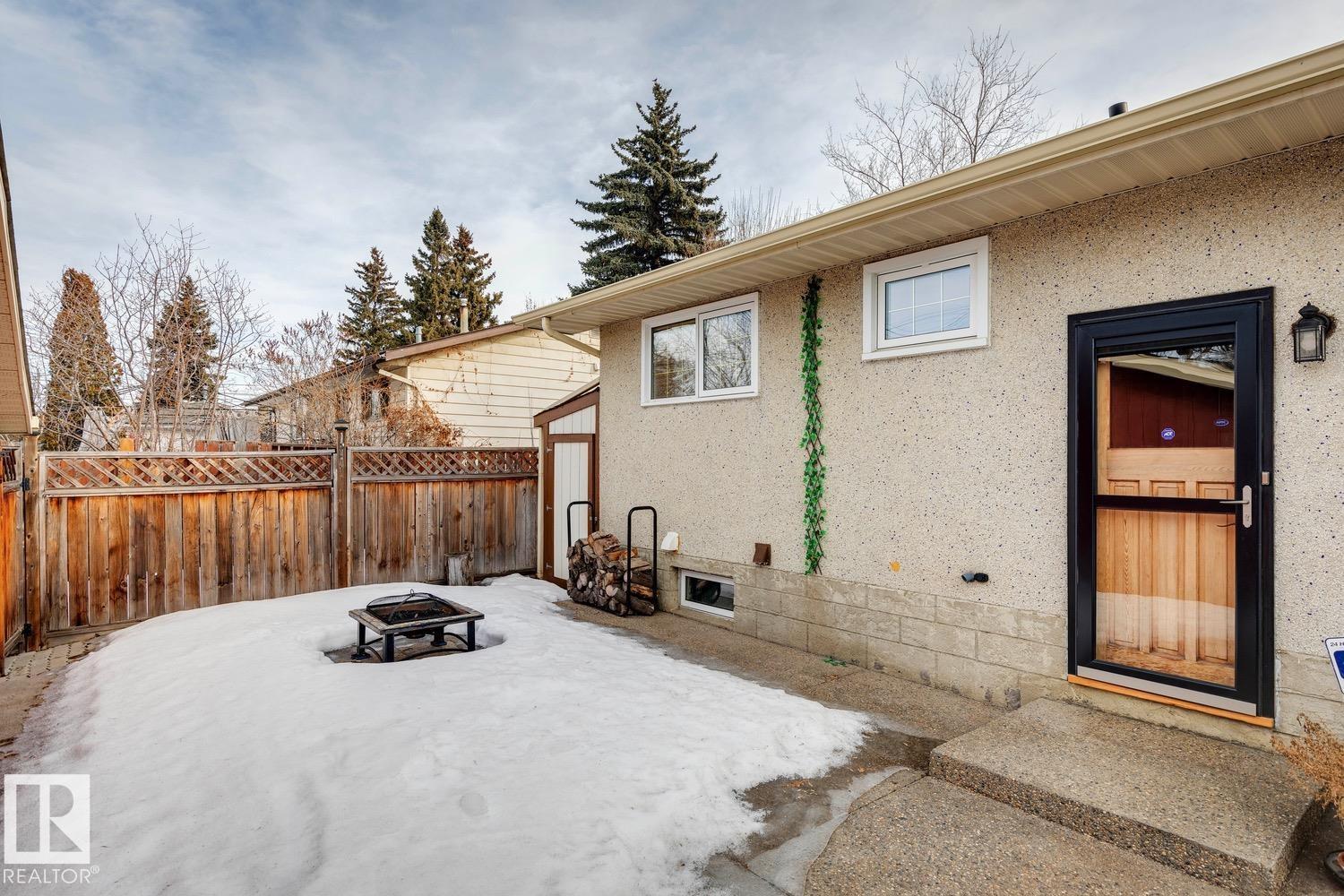 9124 167 ST NW - 22