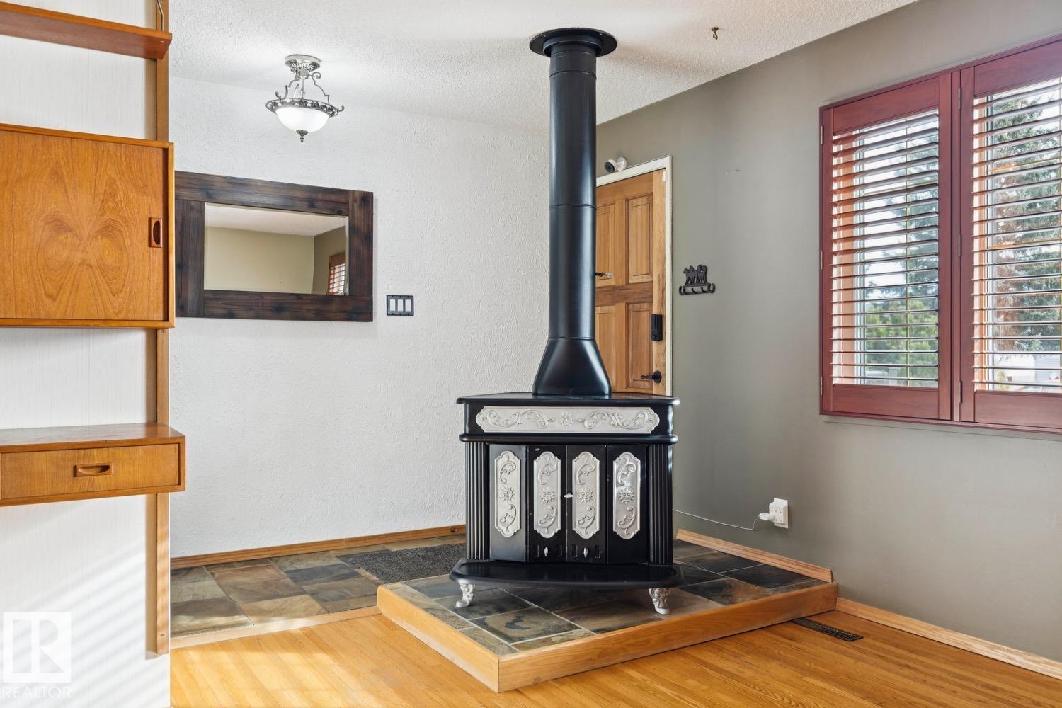 9124 167 ST NW, Edmonton