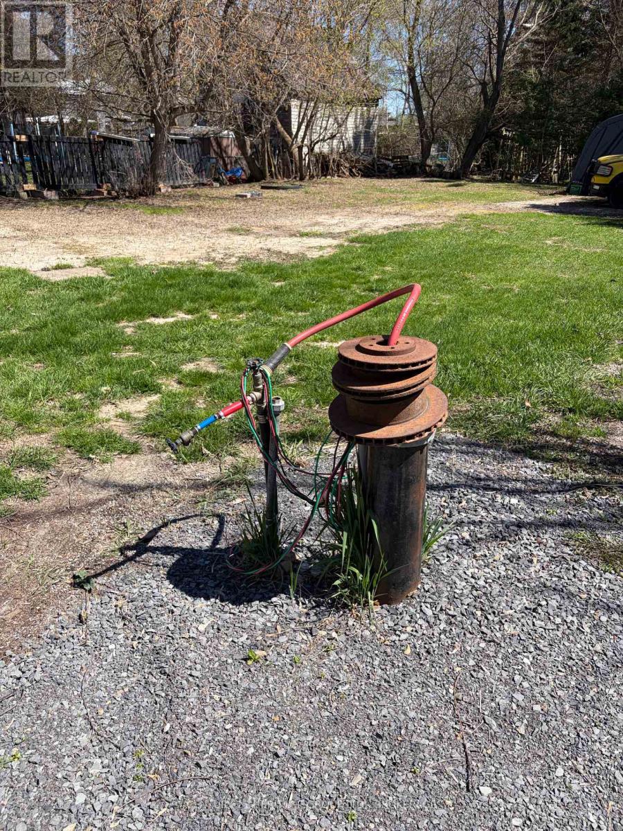 O - 431 LYNDHURST ROAD — photo 10