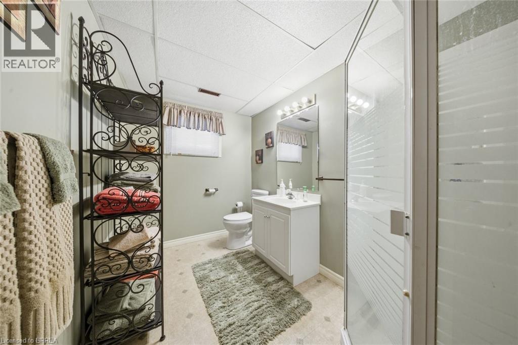 2 FLAMBORO Court, Brantford, Ontario, N3P1W1 — Photo 26