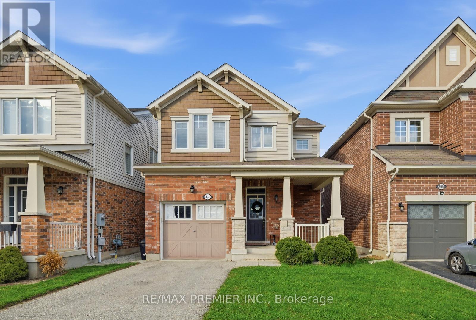 931 PENSON CRESCENT - 1