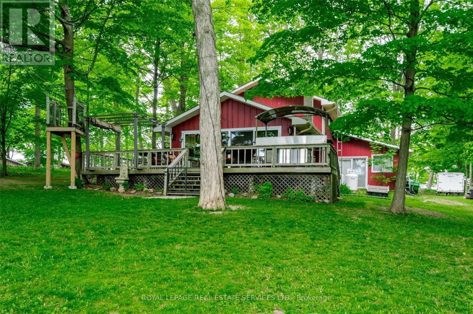 #15 5374 CLOSE POINT ROAD - 25