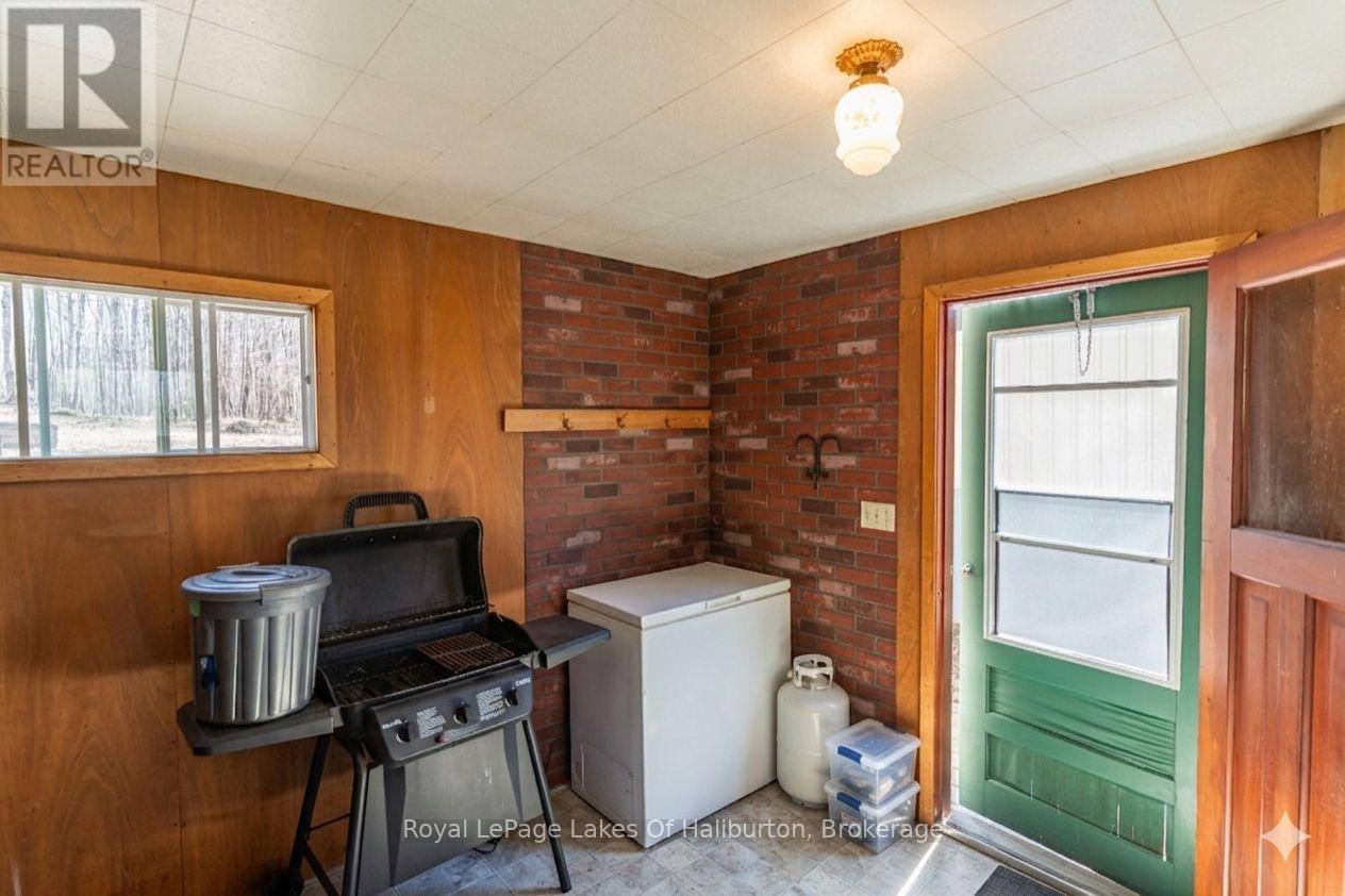 1096 CHELSEA LANE - 38
