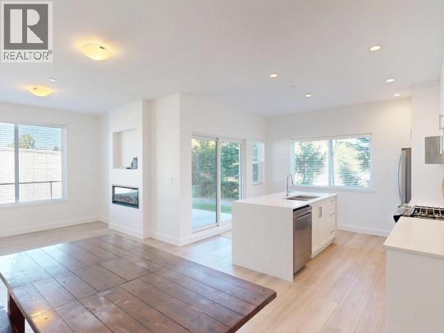 #104 7175 DUNCAN STREET - 5