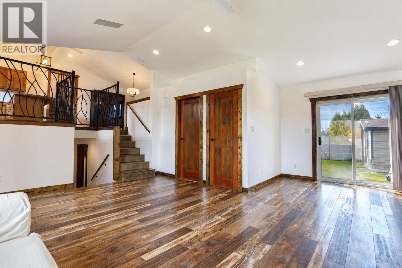 1445 CORMORANT AVENUE - 4