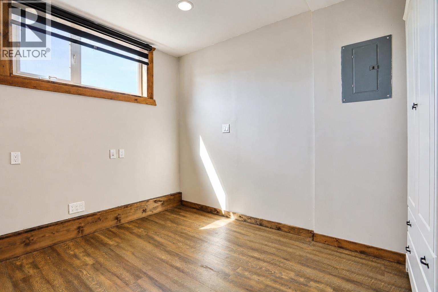 1445 CORMORANT AVENUE - 14