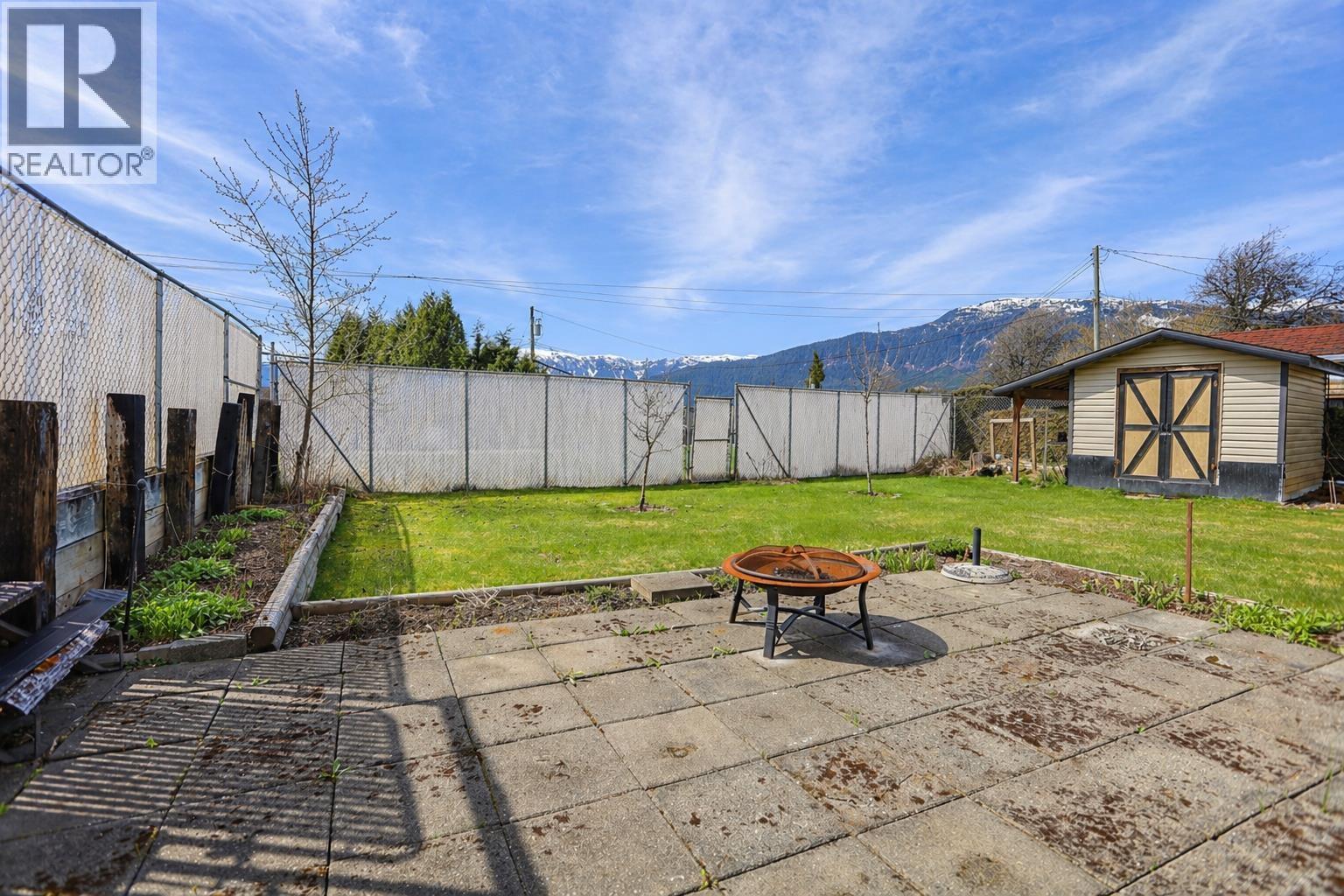 1445 CORMORANT AVENUE - 15