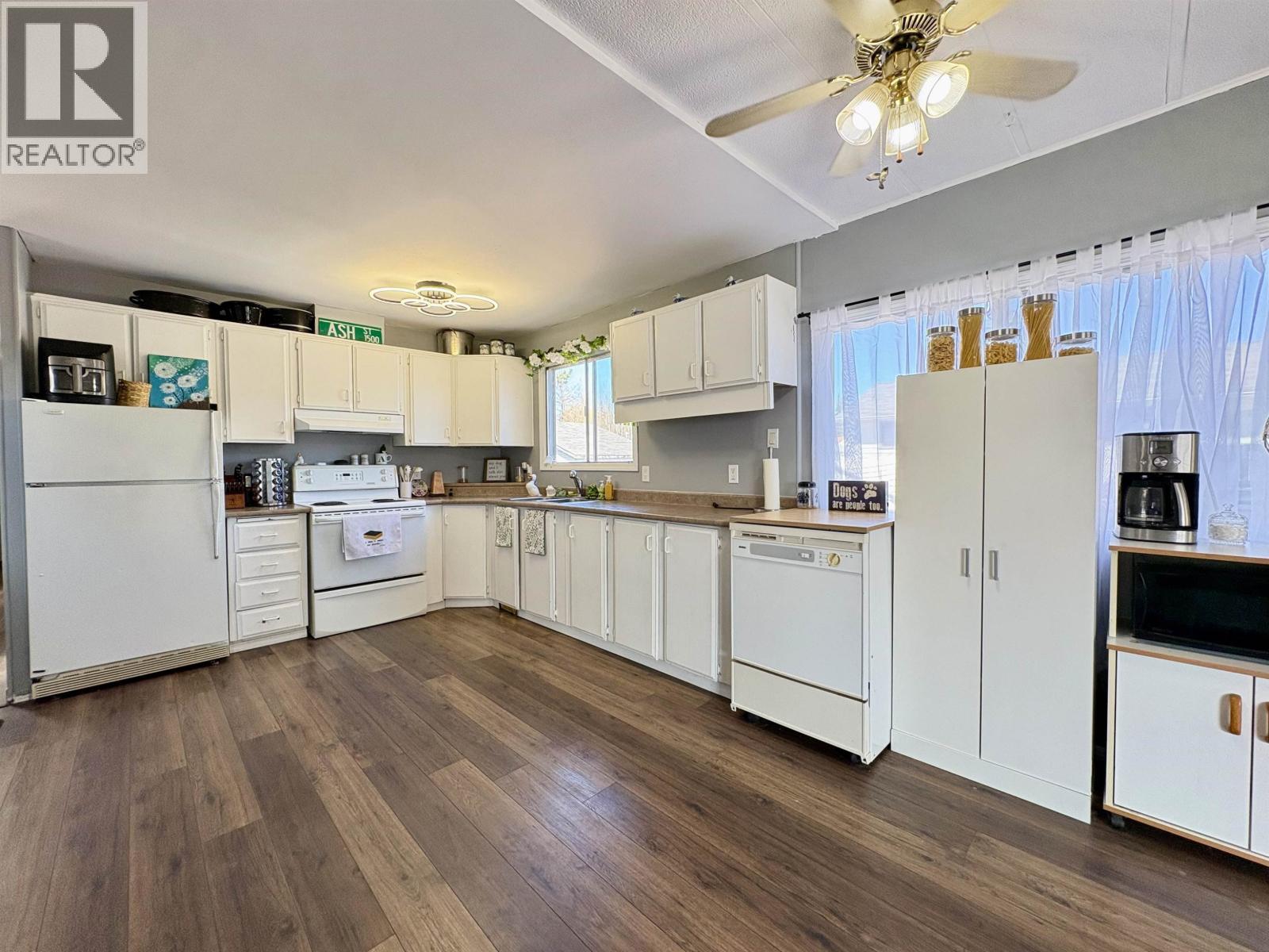 Photo 8 of 16 — 8135 FLAMINGO ROAD · Prince George, BC