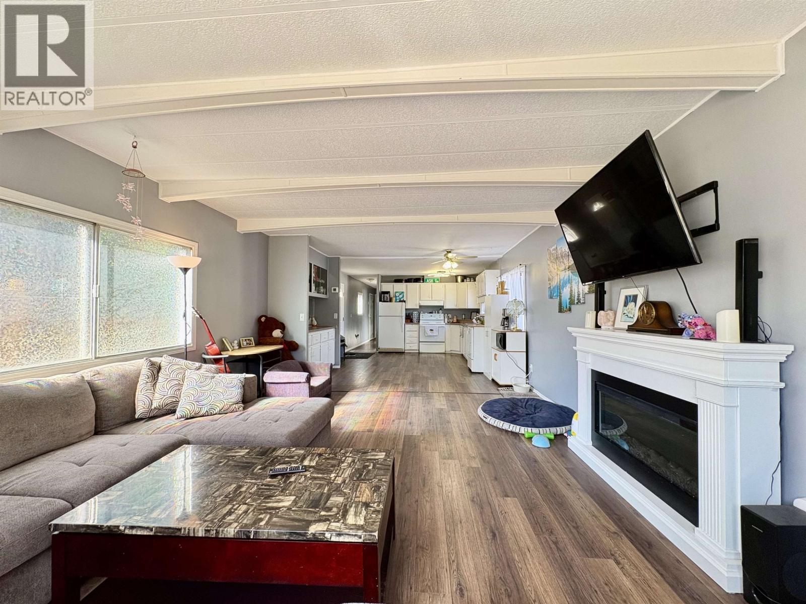 Living room of 8135 FLAMINGO ROAD · Prince George, BC