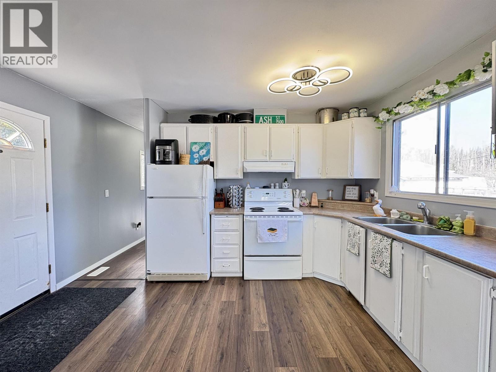 Dining room of 8135 FLAMINGO ROAD · Prince George, BC