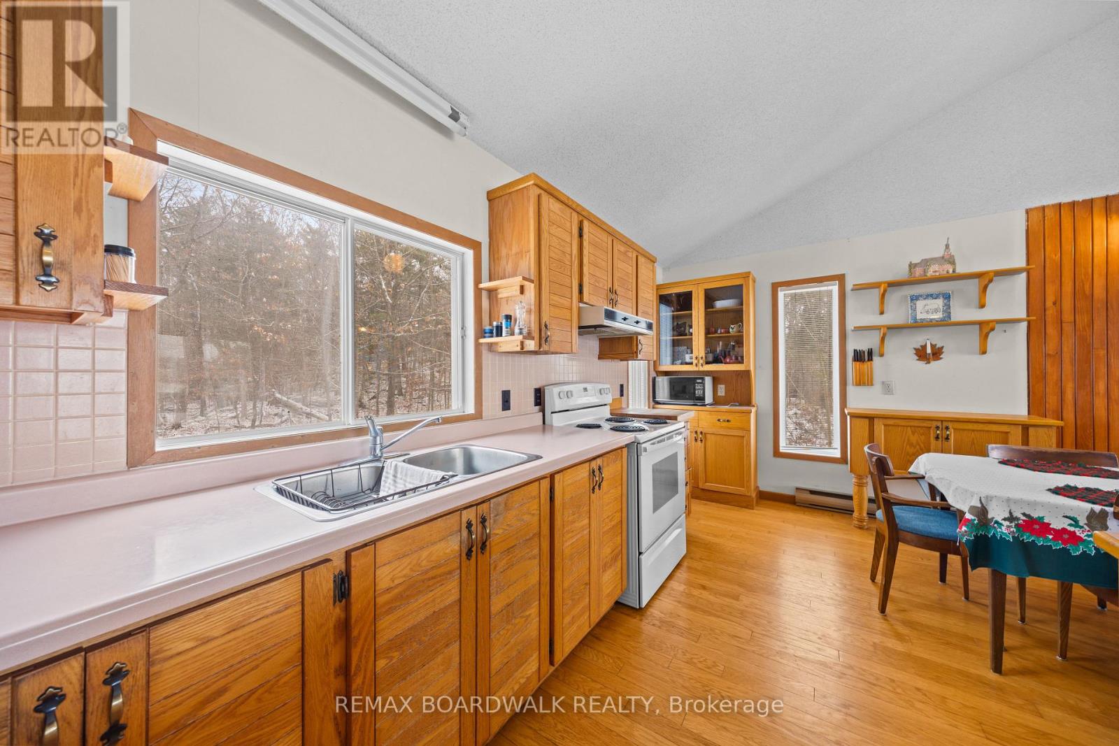 202 FOLLY ROAD - 12