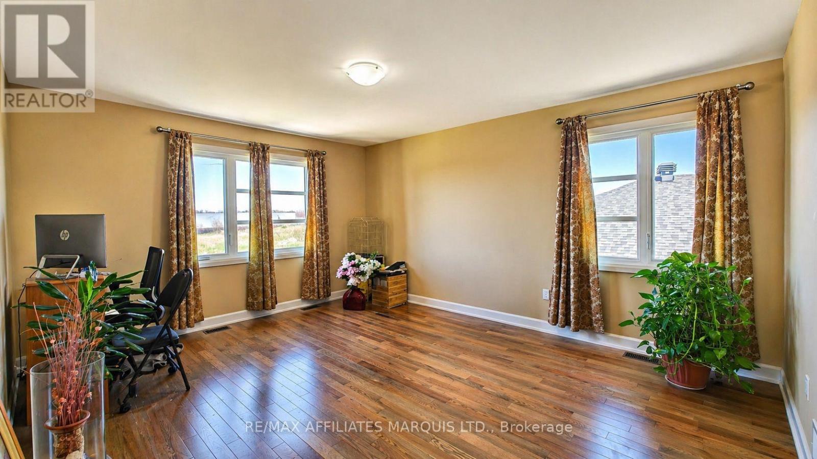 369 BELFORT CRESCENT - 7