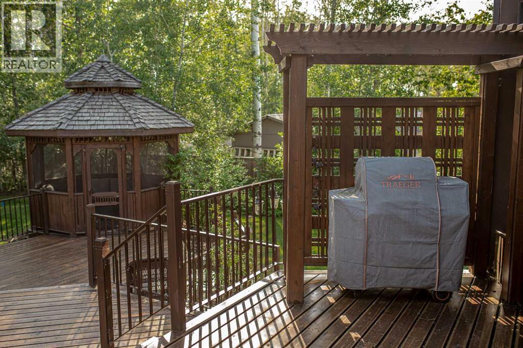 13 Chinook Crescent — photo 46