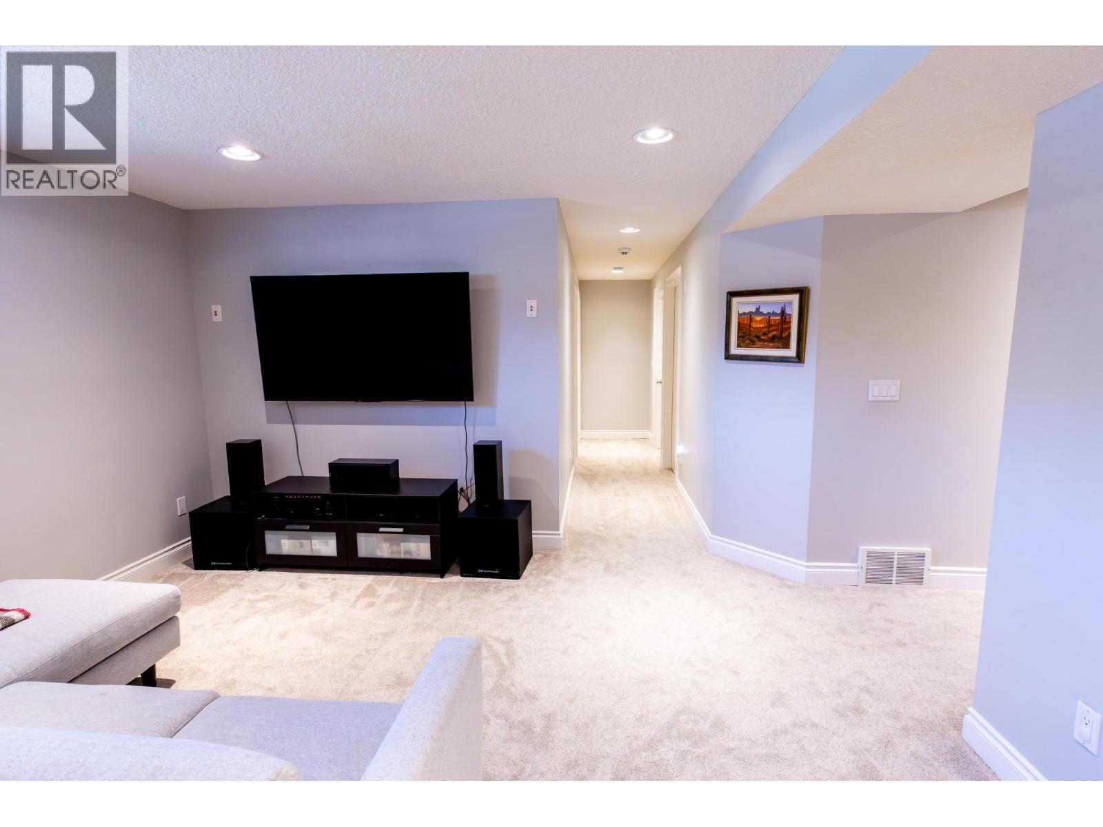 8807 110 AVENUE - 25