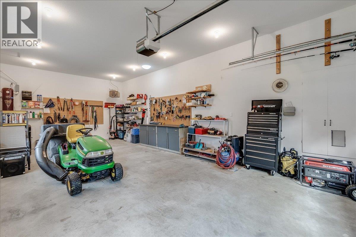 664 Ainslie Road - 28