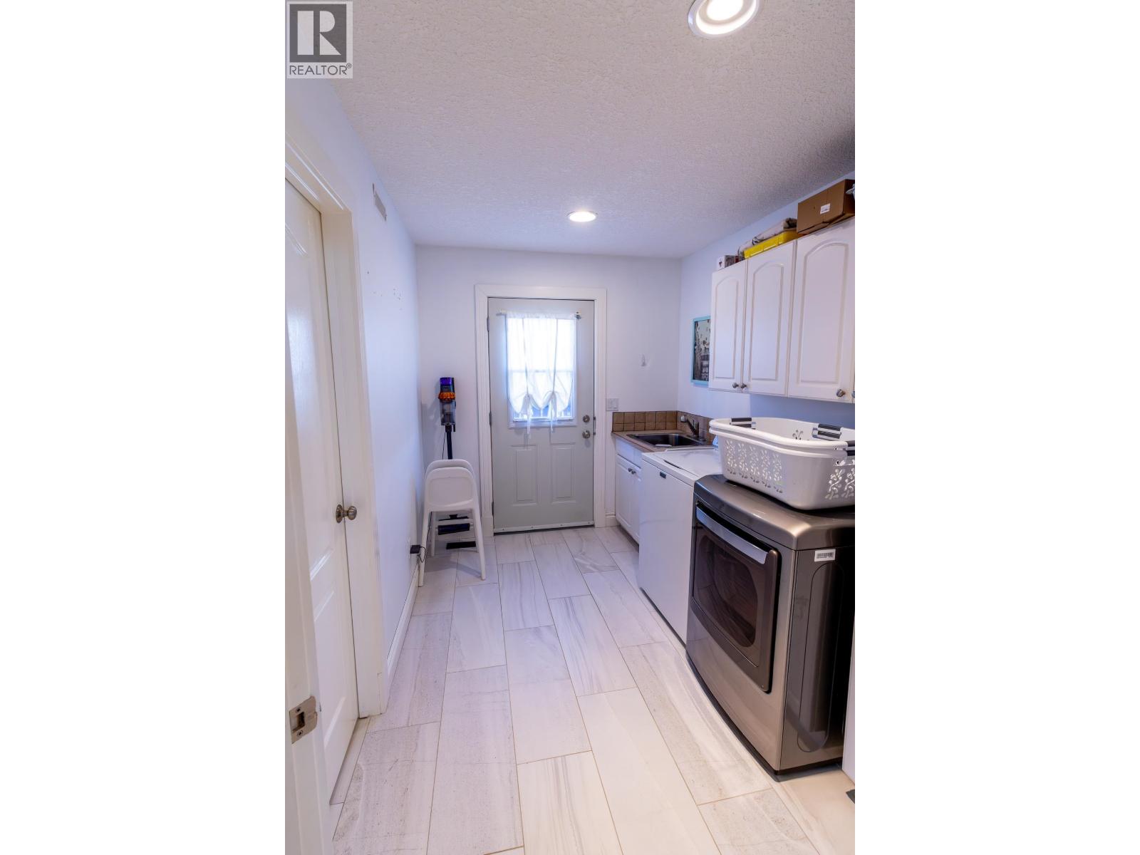 8807 110 AVENUE - 35