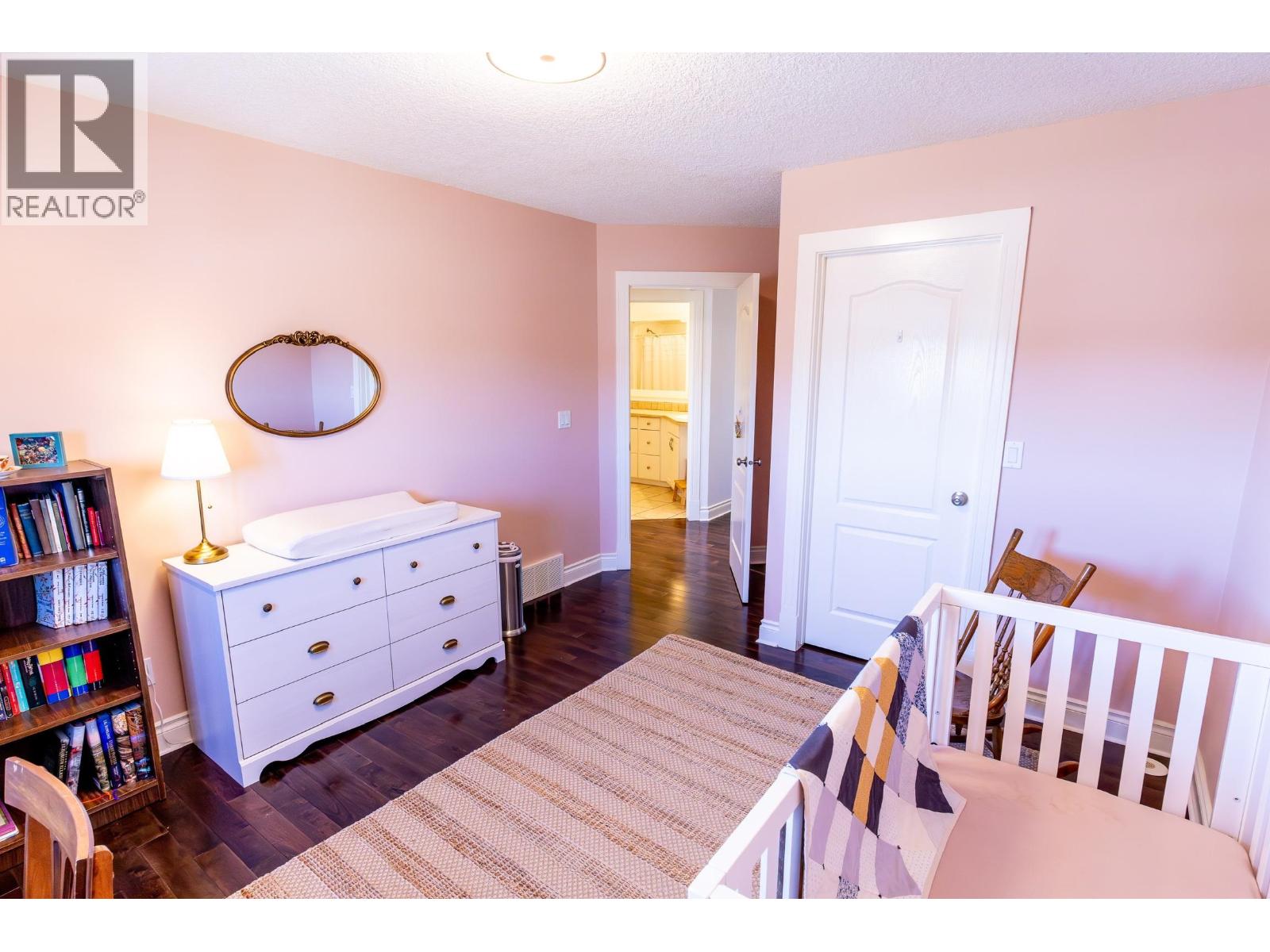 8807 110 AVENUE - 17