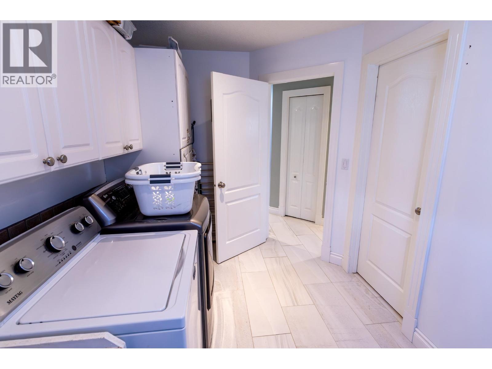 8807 110 AVENUE - 36