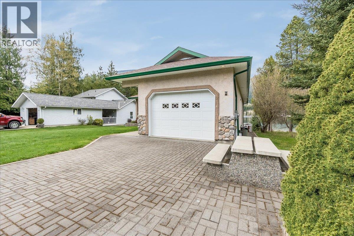 664 Ainslie Road - 27