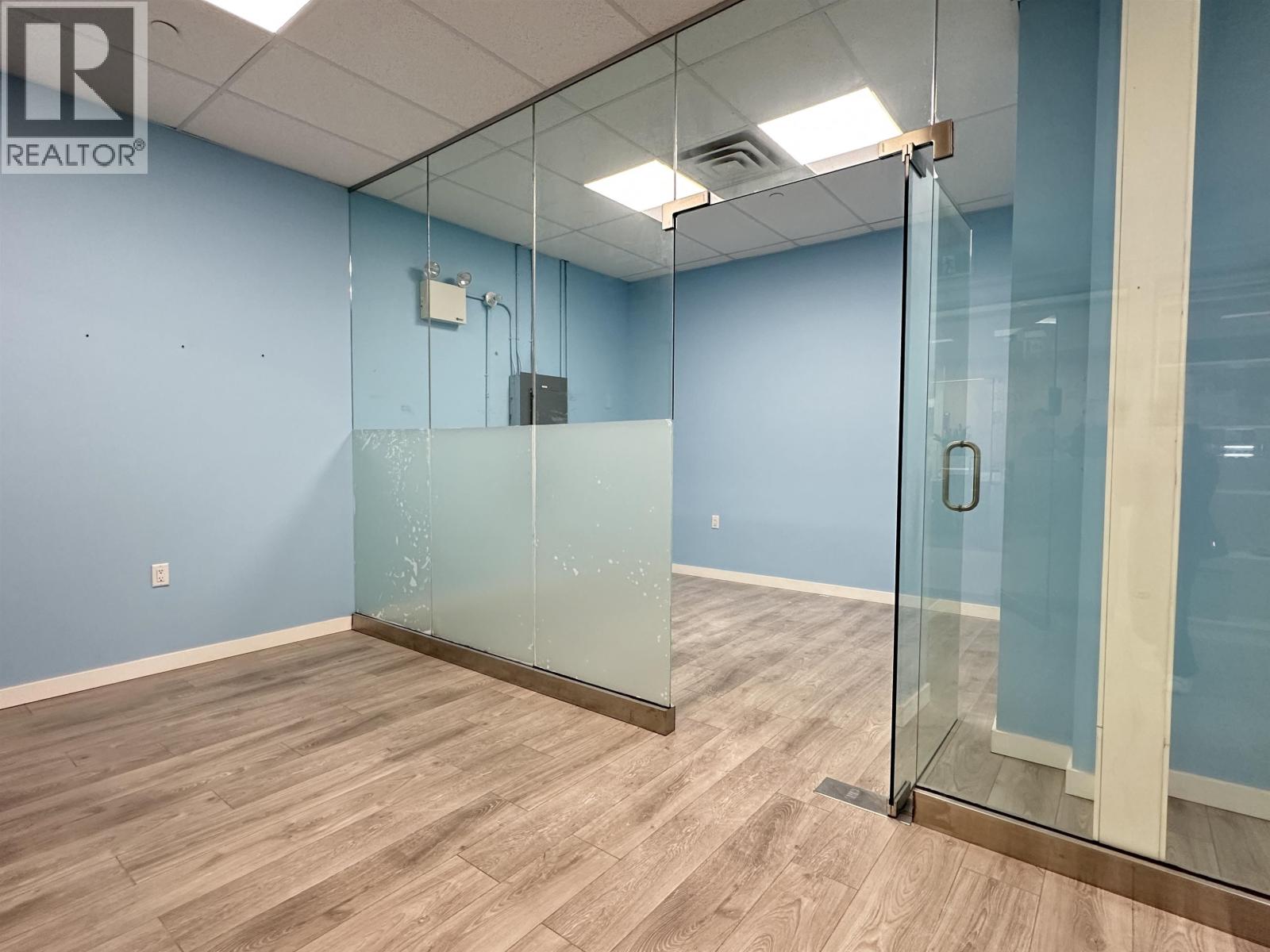 Office for Rent in Richmond – 3100&3105 4000 NO.3 ROAD, Richmond - Image 3