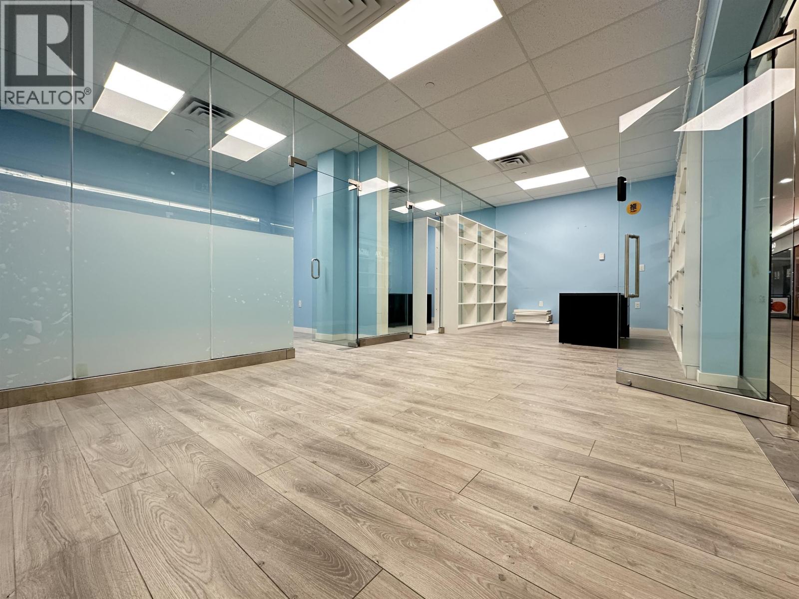 Office for Rent in Richmond – 3100&3105 4000 NO.3 ROAD, Richmond - Image 5