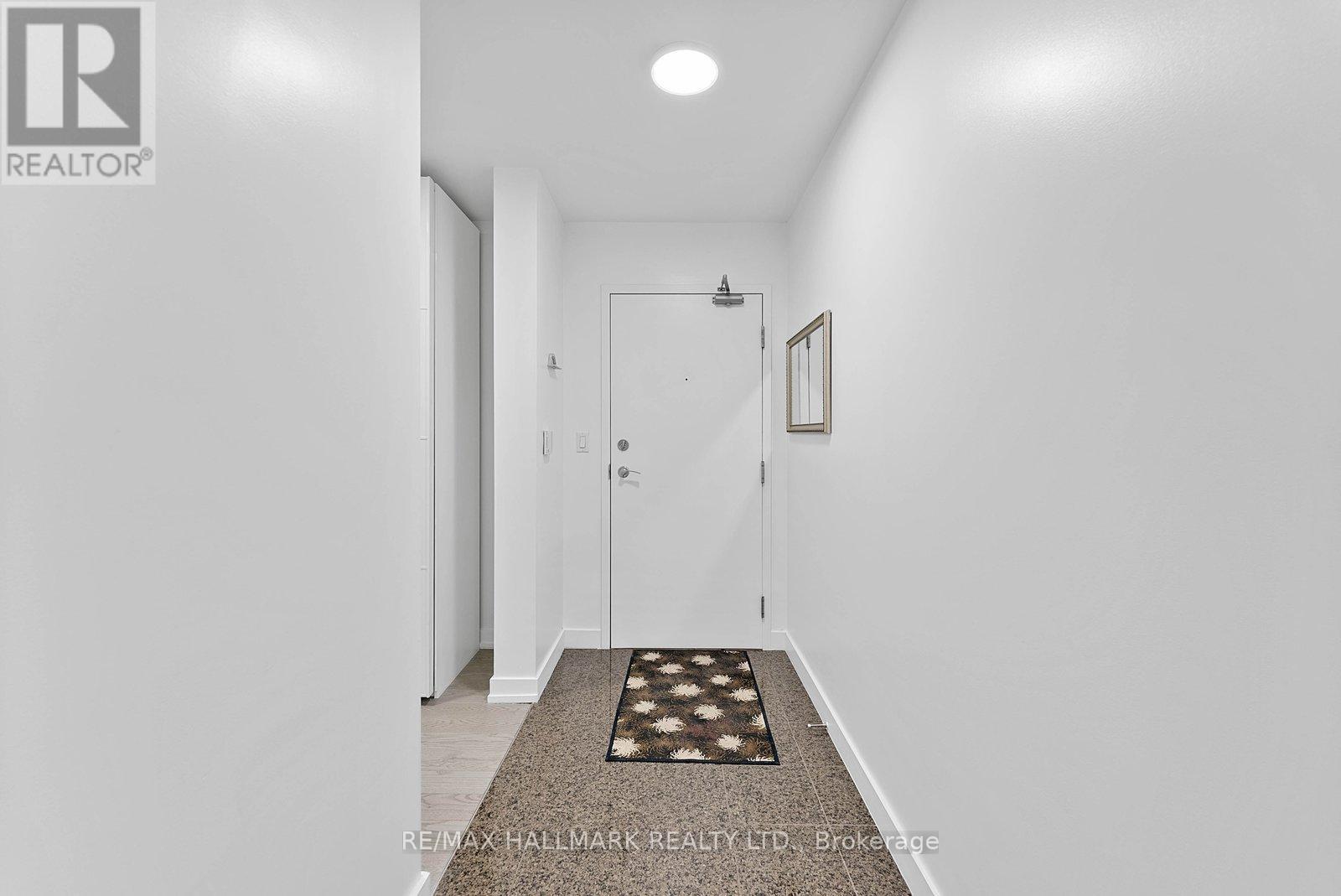 #1810 381 FRONT STREET W - 24