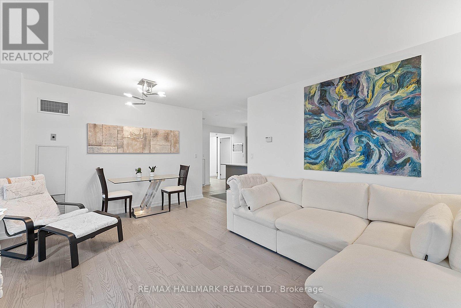 #1810 381 FRONT STREET W - 6