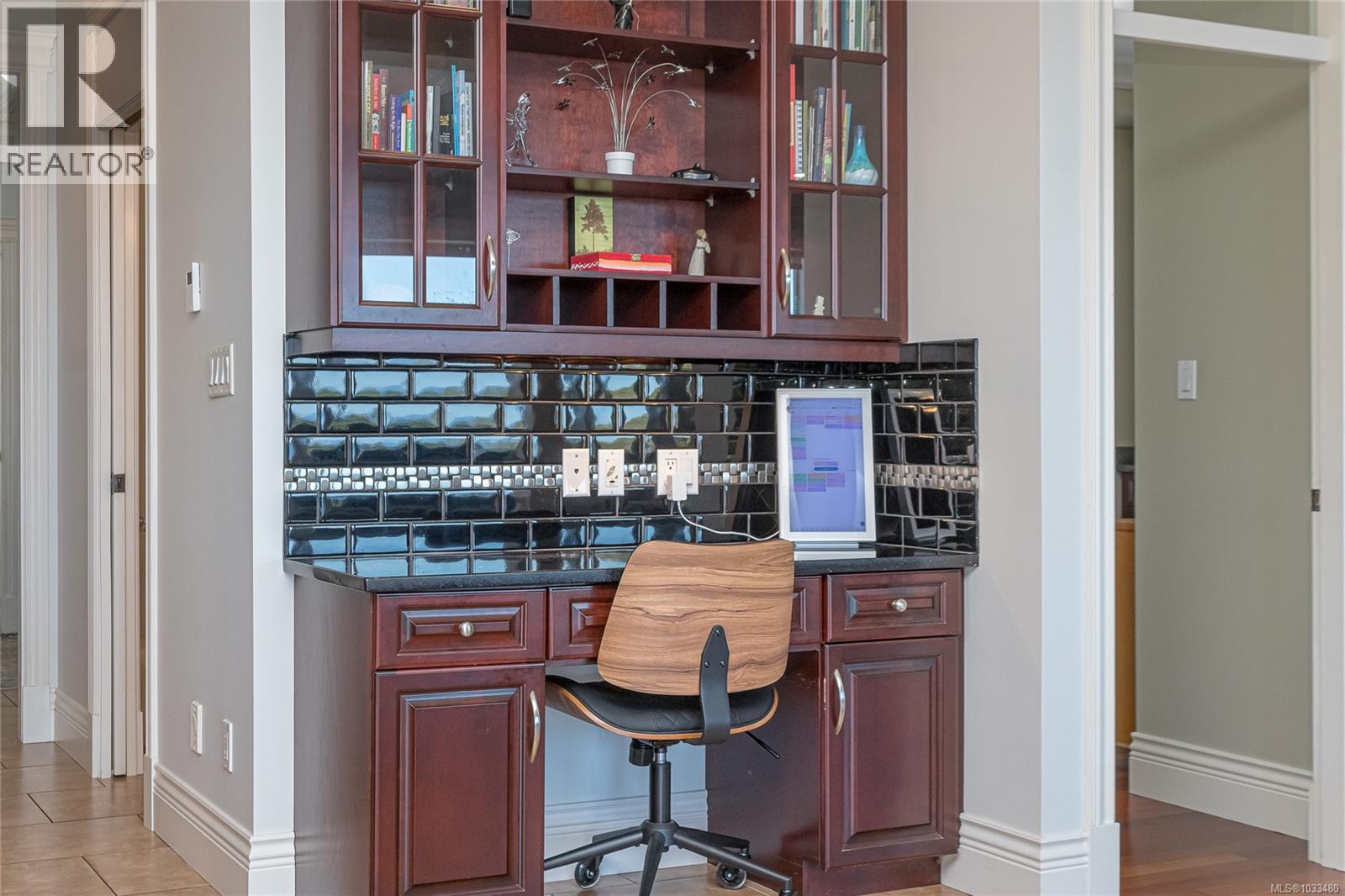 6063 Breonna Dr - 18