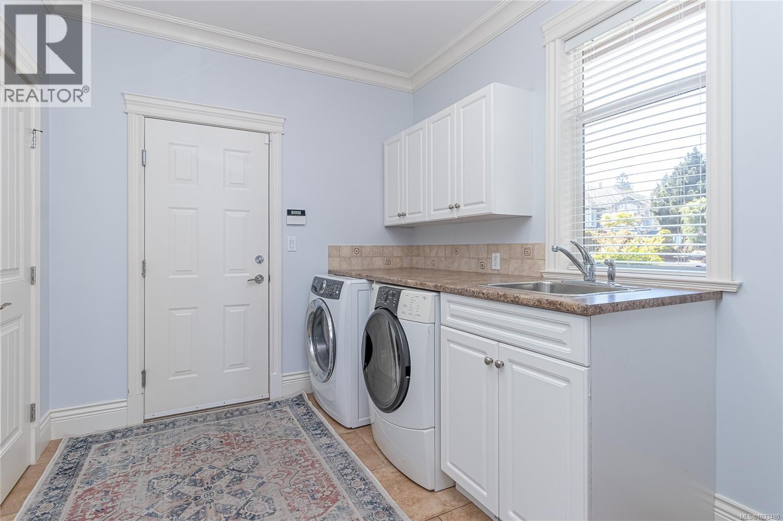 6063 Breonna Dr - 61